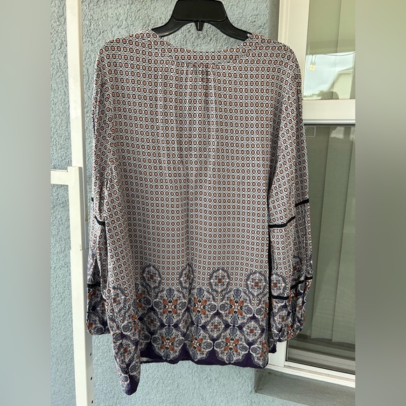 New Directions Long Sleeve Boho Lightweight V-neck Geometric Top Size 3X - Picture 2 of 5